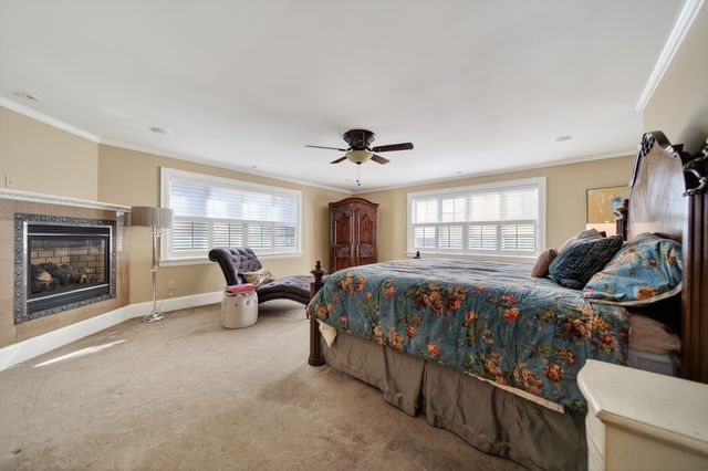 426 SHAWNEE Drive, Erie, PA 16505