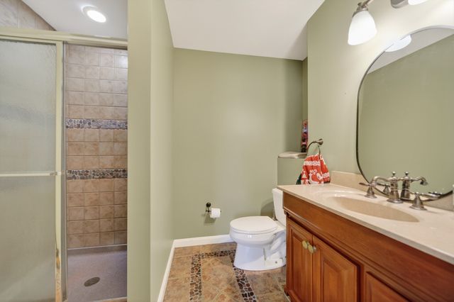 426 SHAWNEE Drive, Erie, PA 16505