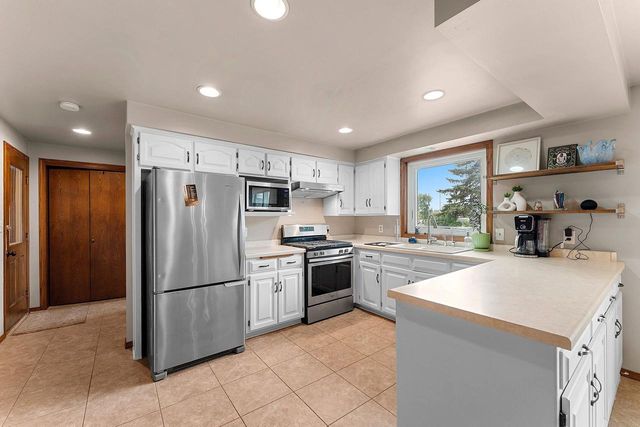 2812 FINGER ROAD, Green Bay, WI 54302