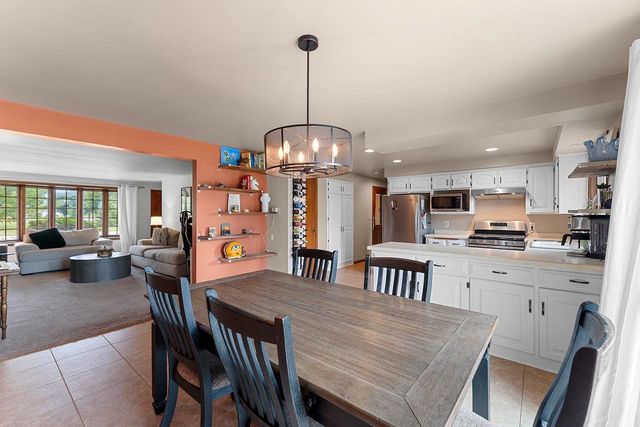 2812 FINGER ROAD, Green Bay, WI 54302