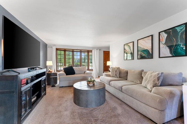 2812 FINGER ROAD, Green Bay, WI 54302