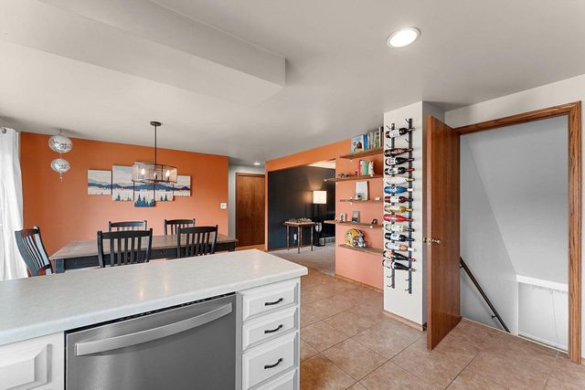 2812 FINGER ROAD, Green Bay, WI 54302