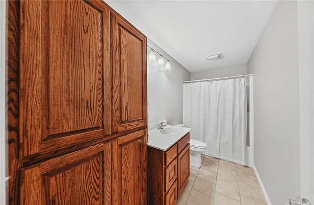 1 Totton Lane, Bella Vista, AR 72714
