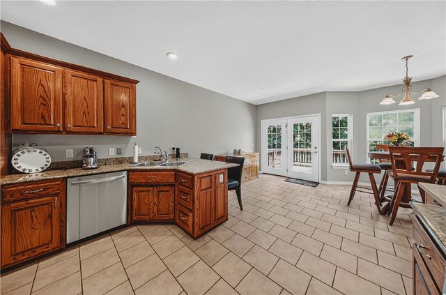1 Totton Lane, Bella Vista, AR 72714