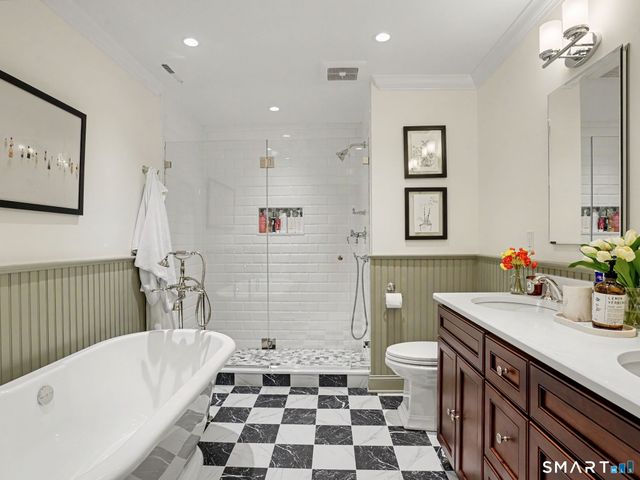 36 Lobsterback Road, Trumbull, CT 06611