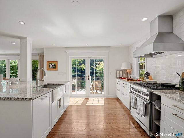 36 Lobsterback Road, Trumbull, CT 06611
