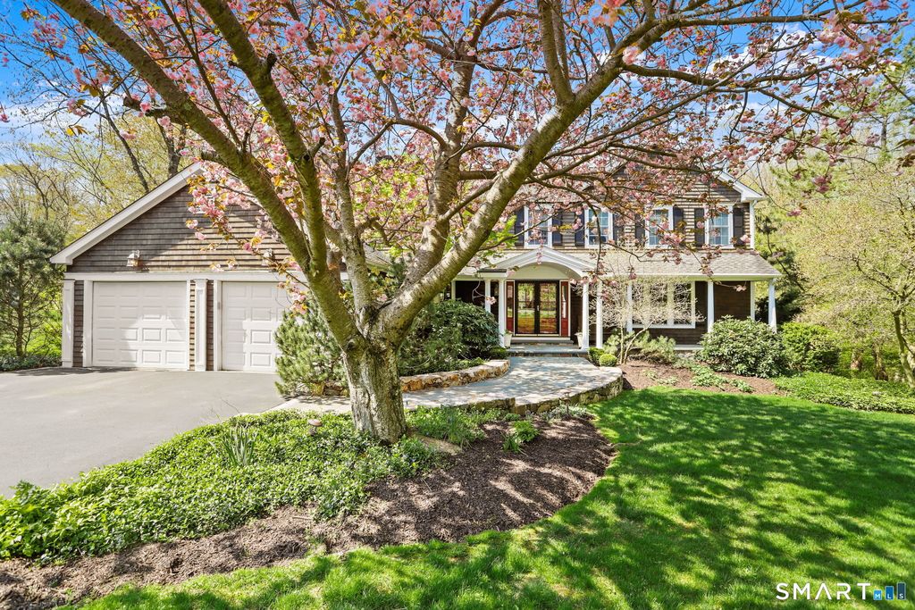 36 Lobsterback Road, Trumbull, CT 06611
