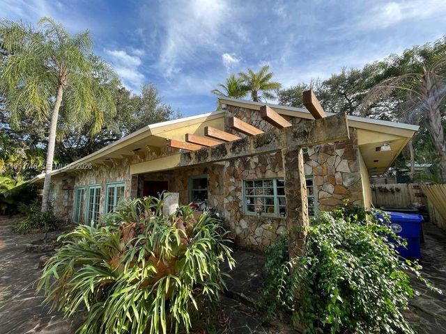 3840 Crawford Ave, Miami, FL 33133