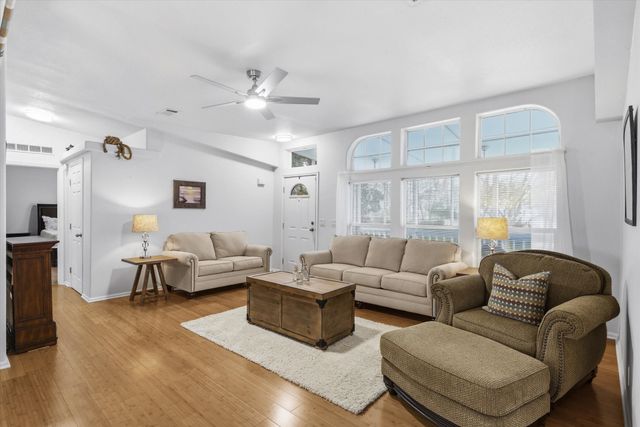 10165 Northlake Circle, Kemp, TX 75143