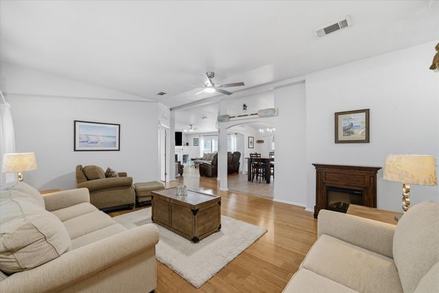 10165 Northlake Circle, Kemp, TX 75143