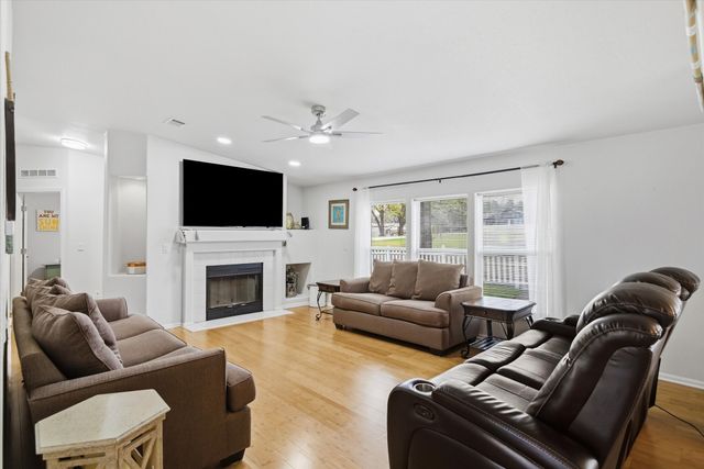 10165 Northlake Circle, Kemp, TX 75143