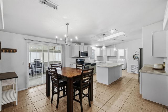 10165 Northlake Circle, Kemp, TX 75143