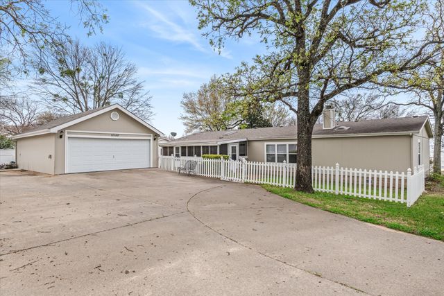 10165 Northlake Circle, Kemp, TX 75143