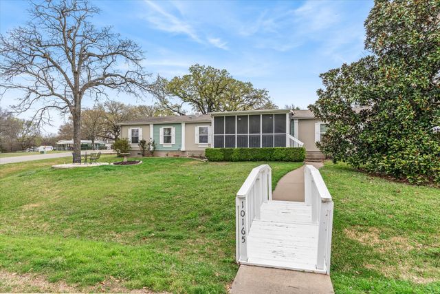 10165 Northlake Circle, Kemp, TX 75143