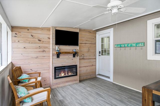 10165 Northlake Circle, Kemp, TX 75143