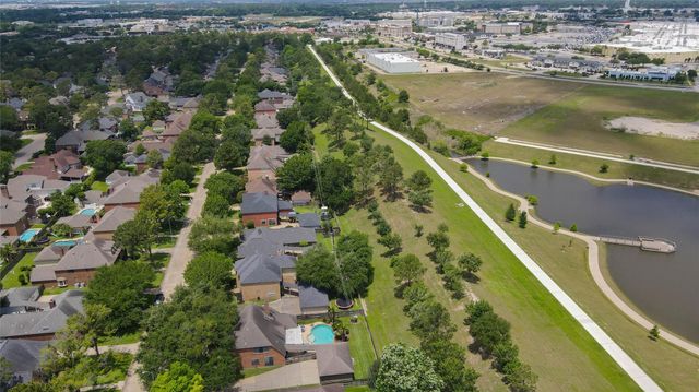 1707 Breezy Bend Drive, Katy, TX 77494
