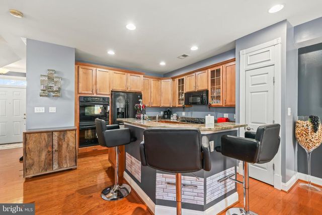 2725 CELESTIAL DR, Woodbridge, VA 22191