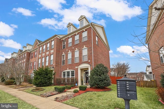 2725 CELESTIAL DR, Woodbridge, VA 22191