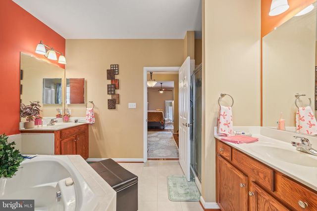 2725 CELESTIAL DR, Woodbridge, VA 22191