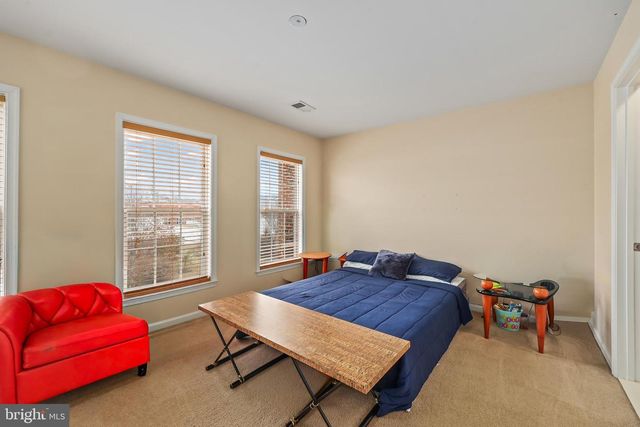 2725 CELESTIAL DR, Woodbridge, VA 22191