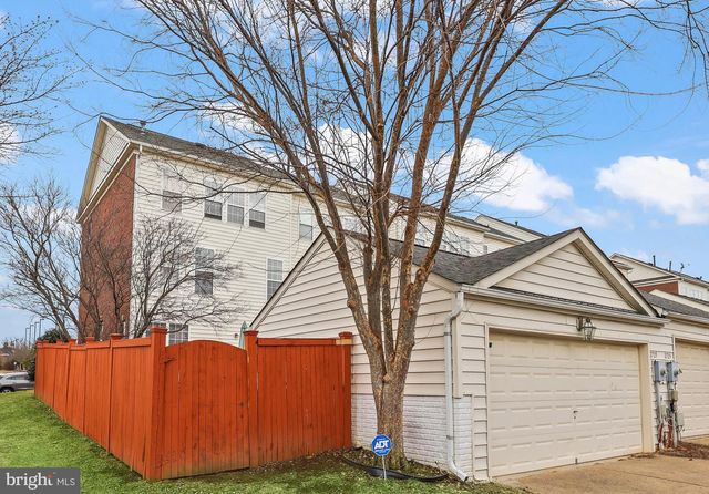 2725 CELESTIAL DR, Woodbridge, VA 22191