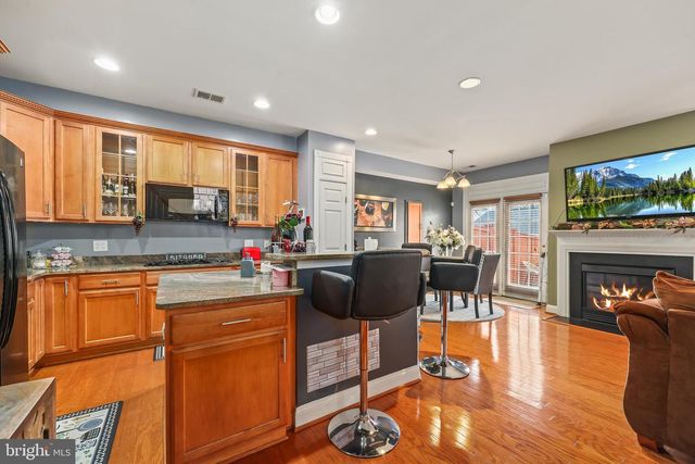 2725 CELESTIAL DR, Woodbridge, VA 22191