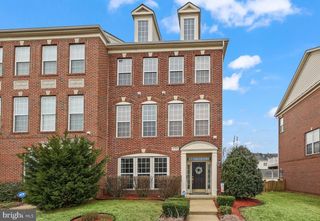 2725 CELESTIAL DR, Woodbridge, VA 22191