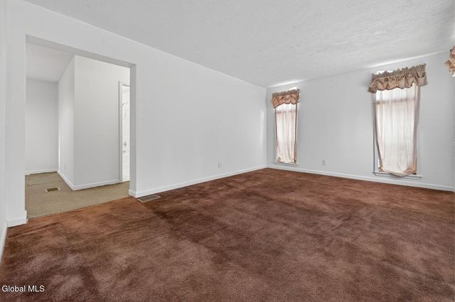 533 Glimmerglen Road, Cooperstown, NY 13326