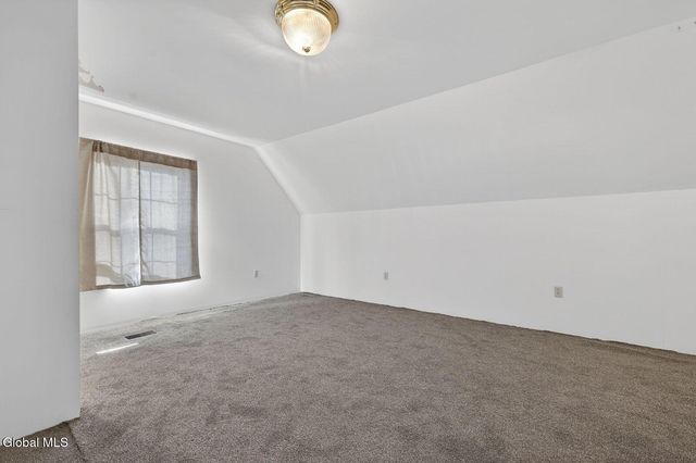 533 Glimmerglen Road, Cooperstown, NY 13326