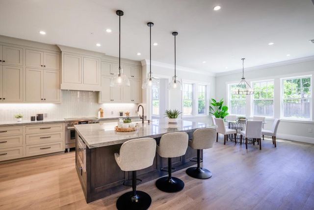 227 Sandraya Heights Road, Scotts Valley, CA 95066