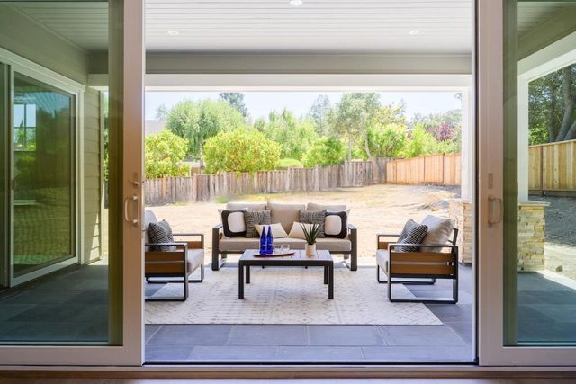 227 Sandraya Heights Road, Scotts Valley, CA 95066