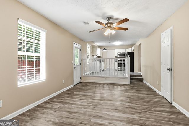 2201 Clayton Ridge, Lithonia, GA 30058
