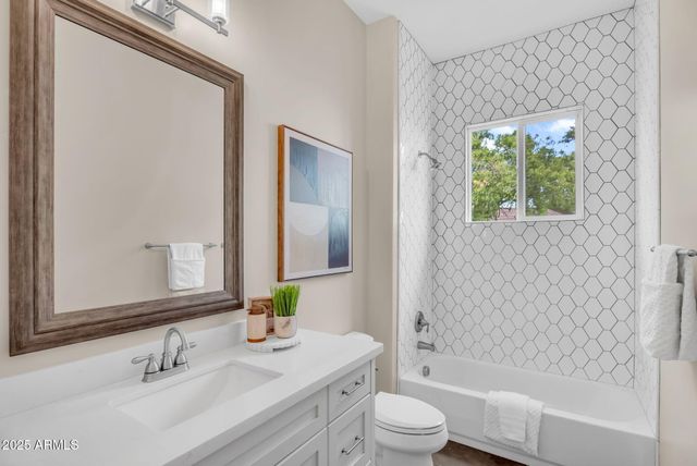 25823 S 154TH Street, Gilbert, AZ 85298