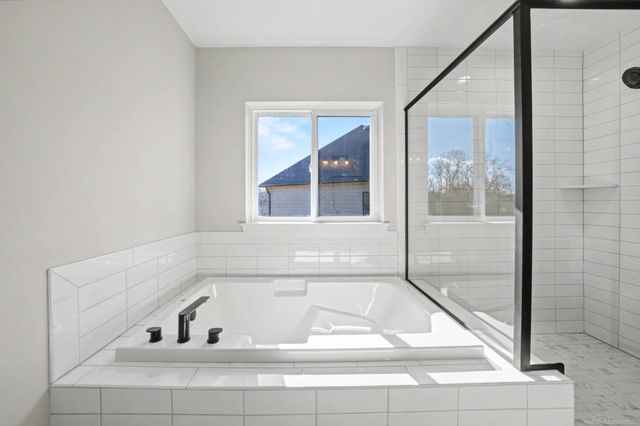 37572 Josephine Drive, Sterling Heights, MI 48312