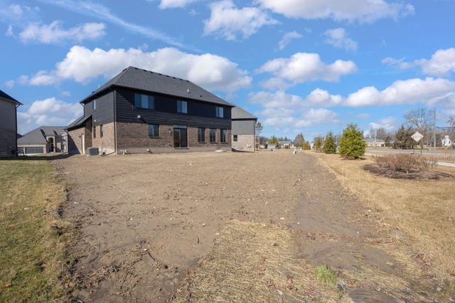 37572 Josephine Drive, Sterling Heights, MI 48312