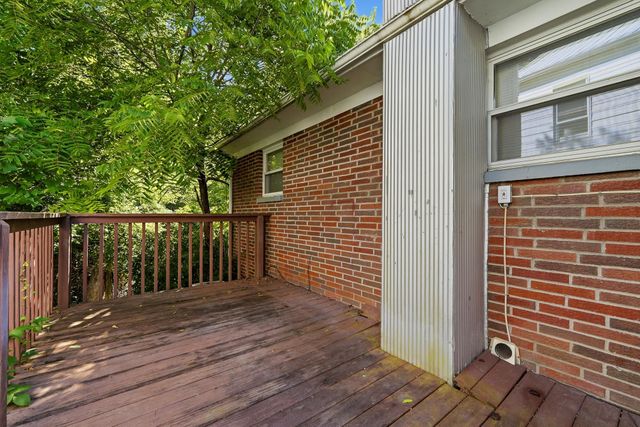 5103 Nickel Plate Dr, Huntington, WV 25705