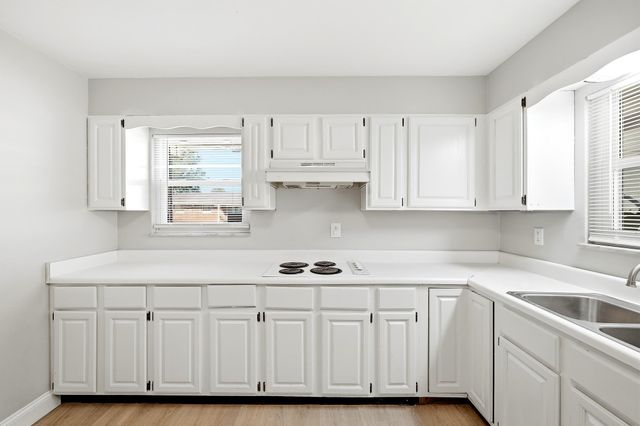 5103 Nickel Plate Dr, Huntington, WV 25705