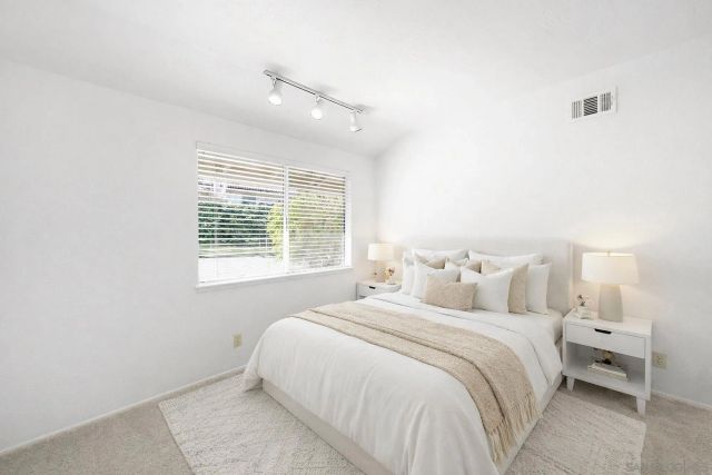 17482 Plaza Animado 155, San Diego, CA 92128