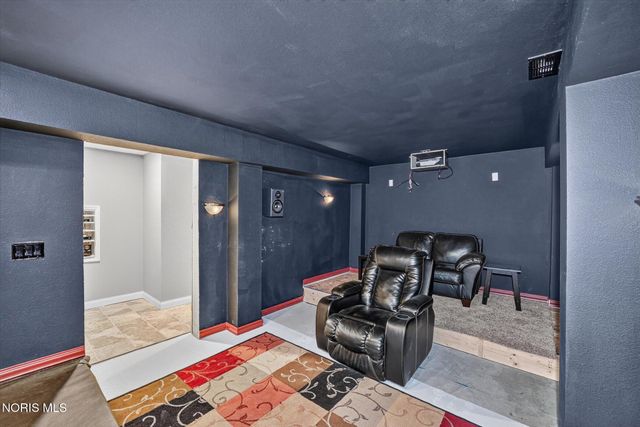 5957 Porsha Drive, Sylvania, OH 43560