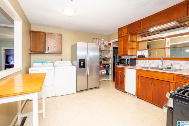 1608 13TH AVENUE N, Bessemer, AL 35020