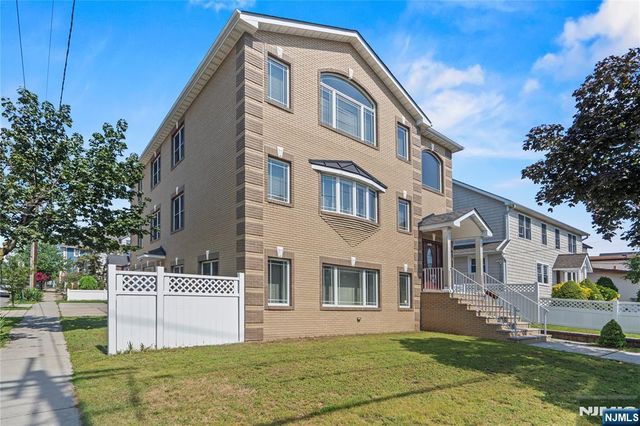 731 Stuyvesant Avenue 2, Lyndhurst, NJ 07071