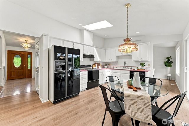 6010 152nd Avenue NE, Redmond, WA 98052