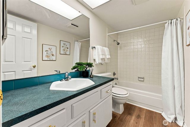 6010 152nd Avenue NE, Redmond, WA 98052
