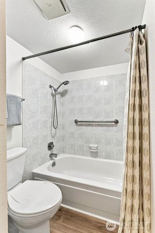 6010 152nd Avenue NE, Redmond, WA 98052