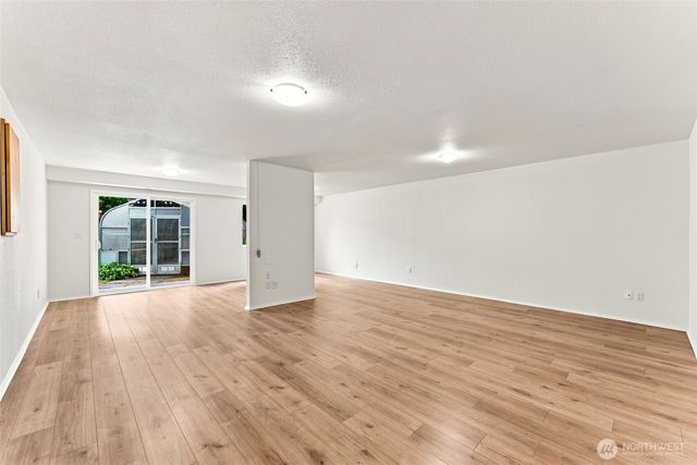 6010 152nd Avenue NE, Redmond, WA 98052