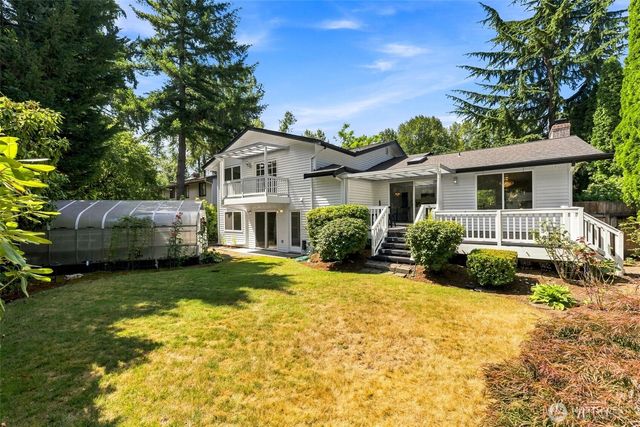 6010 152nd Avenue NE, Redmond, WA 98052