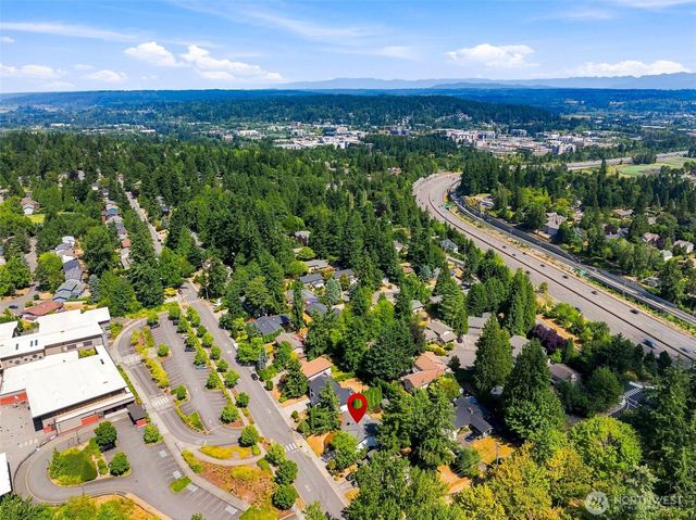 6010 152nd Avenue NE, Redmond, WA 98052