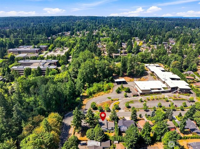 6010 152nd Avenue NE, Redmond, WA 98052