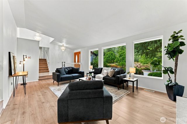 6010 152nd Avenue NE, Redmond, WA 98052