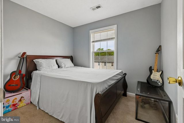 524 CLINT LN, Fredericksburg, VA 22405
